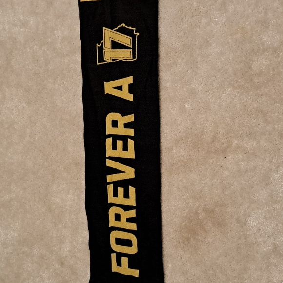 Atlanta United FC 17 Season Ticket Member Soccer Scarf - Picture 6 of 7
